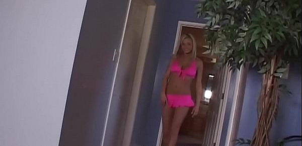  I am a hot blonde who gives an amazing blowjob JOI